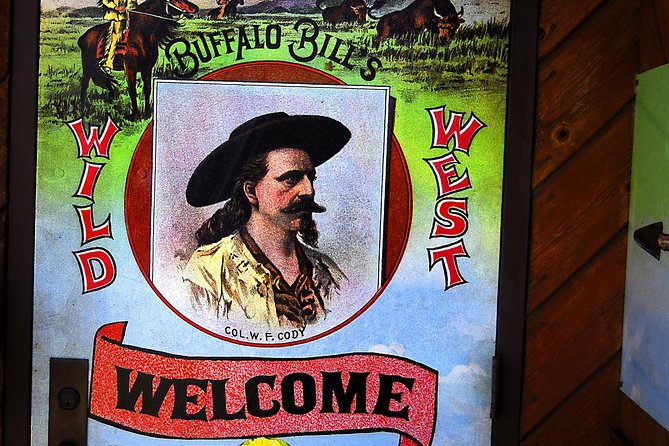 Denver and Foothills Mountain Small-Group Tour - Discovering Red Rocks Amphitheatre and Its Surroundings