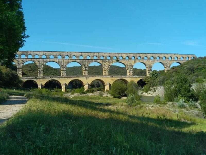 departing from Avignon, charming provence tour - Exploring Gordes and Its Pittoresque Streets