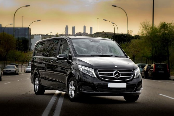 Departure by Luxury Van Central London to Gatwick Airport LGW - Cost and What’s Included in the Price