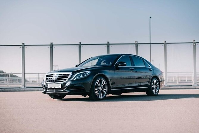 Departure by Luxury Vehicule from Seville to Seville Airport SVQ - Experience a Premium Private Transfer from Seville City Center to Seville Airport SVQ