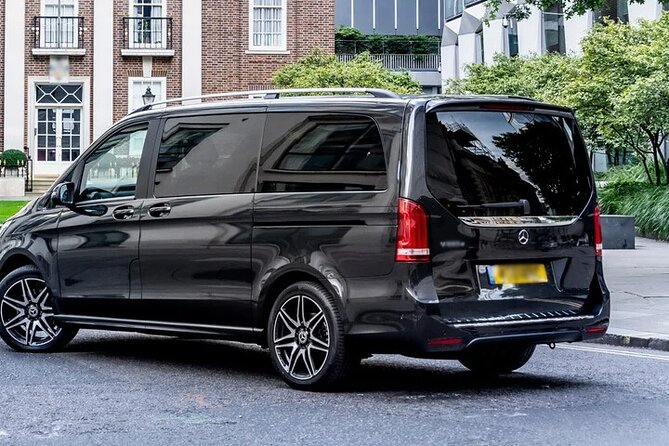 Departure by Private Minivan from Vienna to Vienna Airport VIE - Key Points