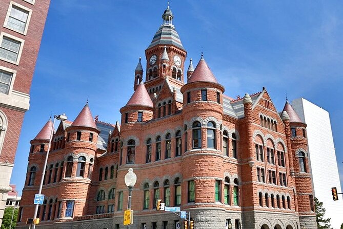 Departure Private Transfer: Dallas to Dallas Airport DFW in Luxury SUV - Dallas Hotel Pickup with Professional Meet & Greet