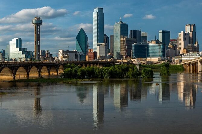 Departure Private Transfer: Dallas to Dallas Airport DFW in Luxury SUV - Suitability for Families and Groups