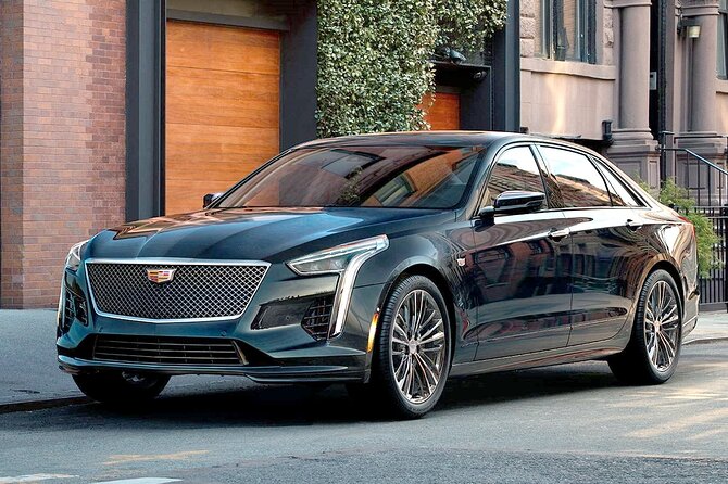 Departure Private Transfer: Seattle to Seattle Airport SEA in Business Car - Key Points