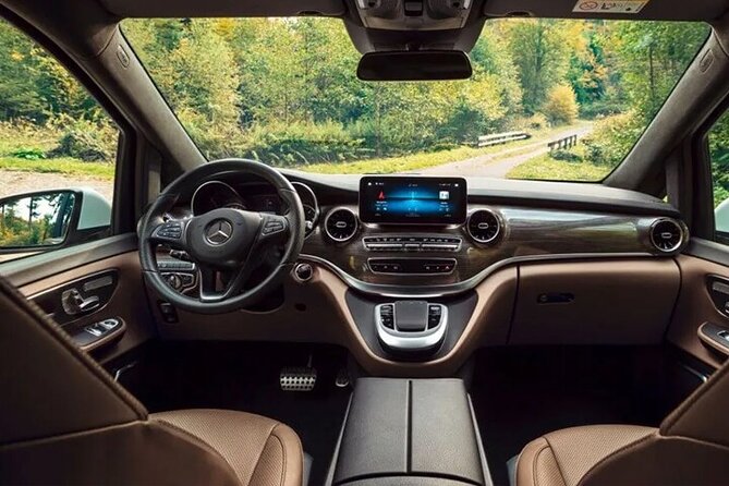 Departure Private Transfer Stockholm City to Stockholm Airport ARN by Luxury Van - Easy Booking with Flexible Cancellation Policy