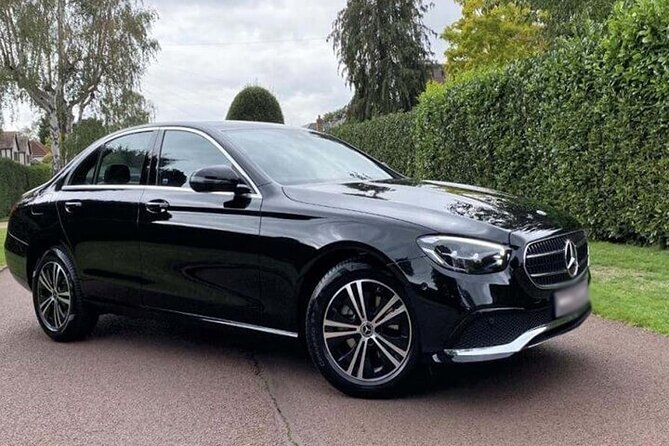 Departure Private Transfer Vienna to Vienna Airport VIE by Sedan - Meet & Greet Service at Your Vienna Hotel or Accommodation