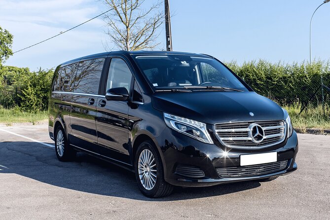 Departure Transfer from Rome to Rome Airport FCO in Private Van - How the Private Transfer Connects You to Romes Airport