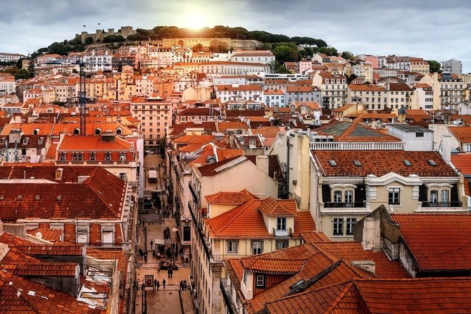 Departure Transfer: Lisbon to Lisbon Airport LIS in Business Car - Duration and Punctuality