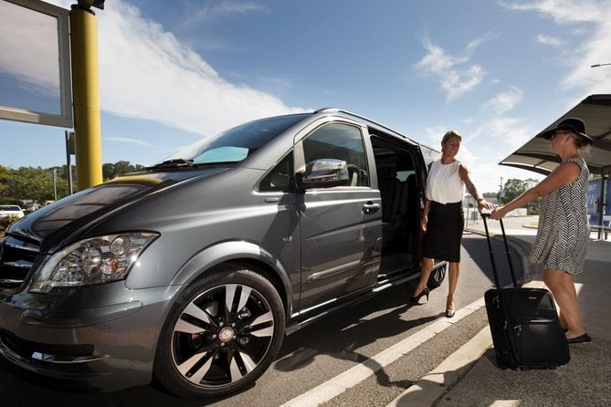 Departure Transfer To Santorini Port - Easy, Stress-Free Departure from Santorini with Door-to-Door Service