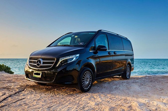 Departures in Mercedes Benz from Playa Mujeres to Cancun Airport - Booking Process and Customer Service