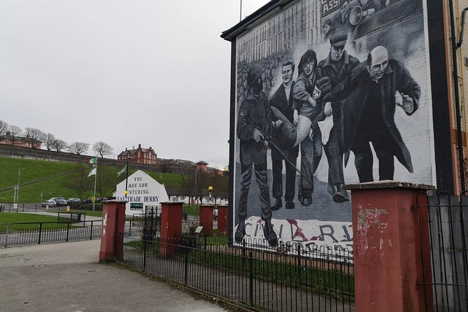 Derry City: The Bloody Sunday Story - Walking Tour - Commemorating the Victims at Bloody Sunday Memorial