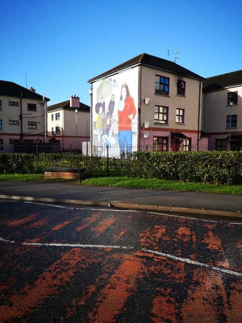 Derry City: The Bloody Sunday Story Walking Tour - Who Will Appreciate This Tour Most