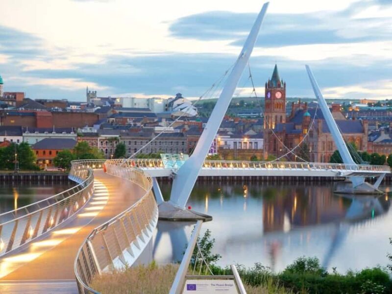 Derry: Guided Tour of Walls, Murals, and Scenic Views - Exploring Derry’s Iconic 17th-Century Walls
