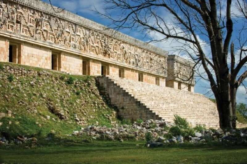 Desde Merida: Uxmal and Hacienda Mucuyché Full-Day Tour - Relax in the Cenotes and Enjoy the Natural Waters