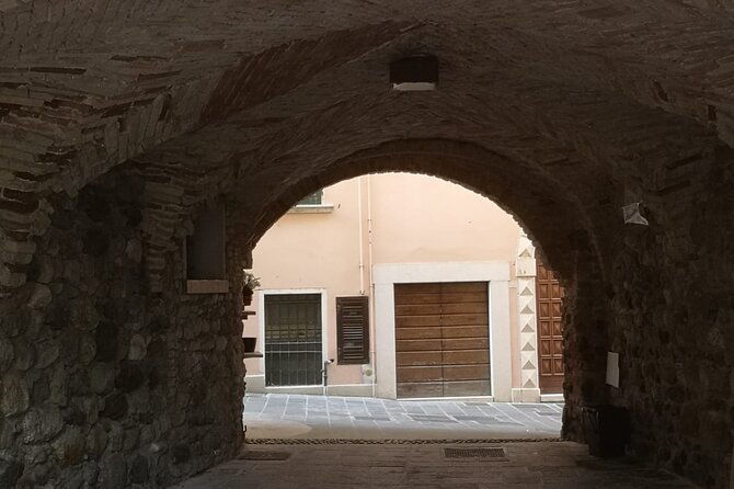 Desenzano Sunset Walking and Boat Tour with a Drink On Board - The Scenic Walk Along Lungolago and the Start of the Boat Ride