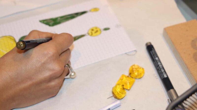 Design Luxury Jewelry in le Marais, in the heart of Paris! - Key Points