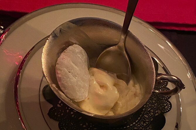 Dessert with Death in Charleston - The Guide: Jeremy’s Storytelling and Presentation Style