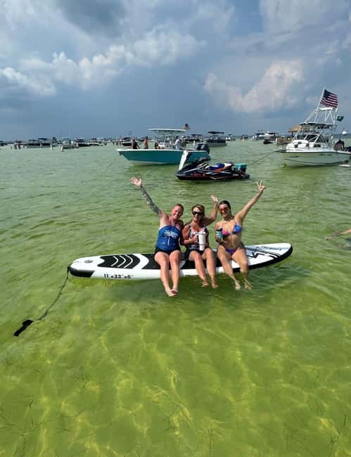 Destin: Crab Island Boat Adventure With Cruise Destin Bay - The Onboard Amenities and Music Experience
