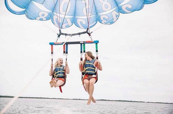 Destin Parasailing Trips - The Crew: Friendly, Professional, and Knowledgeable