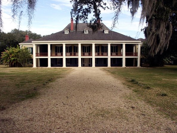 Destrehan Plantation Tour - Explore Louisiana’s Oldest Documented Plantation Home in Destrehan
