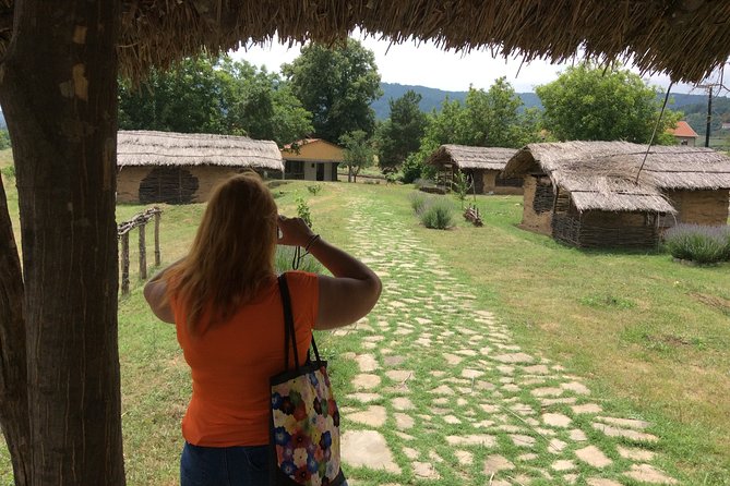 Devil's Town Day Tour - Key Points