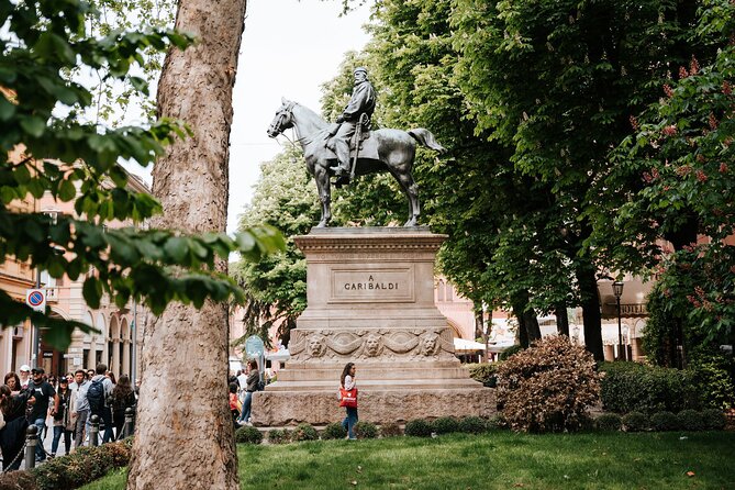 Devour Bologna Tastes & Traditions Food Tour with Market Visit - Exploring the Mercato delle Erbe Market