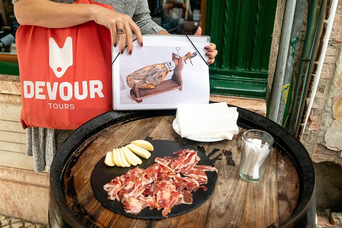 Devour Lisbon: The Ultimate Portuguese Food Tour - Savoring Lisbon’s Signature Drinks and Local Beverages