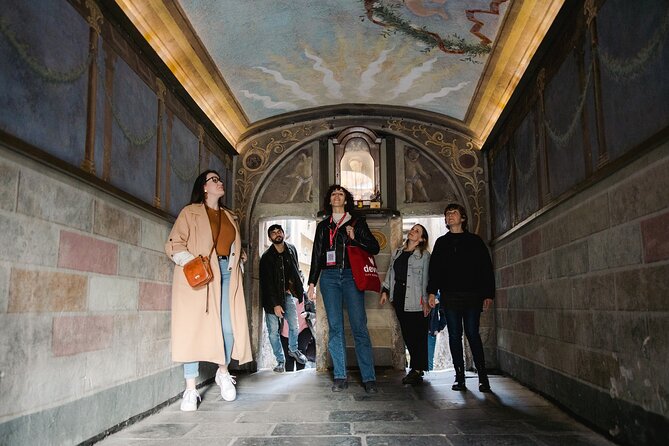 Devour Rome Trastevere/Jewish Ghetto Food Tour Rooftop Aperitivo - Logistics, Group Size, and Accessibility