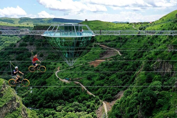 Diamond Bridge & Dashbashi Canyon Private Tour - Key Points