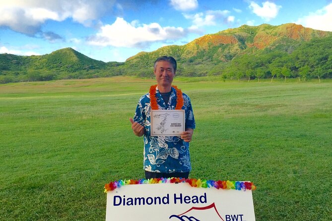 Diamond Head Hiking Experience with Roundtrip Transportation - Key Points