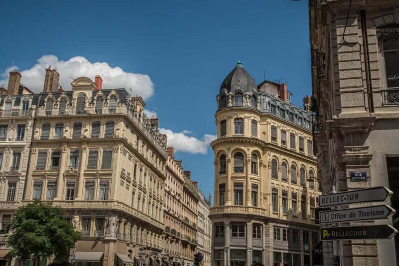 Dijon: 2-hour Best Intro Walking Tour with a Local - The Guides Leading the Experience