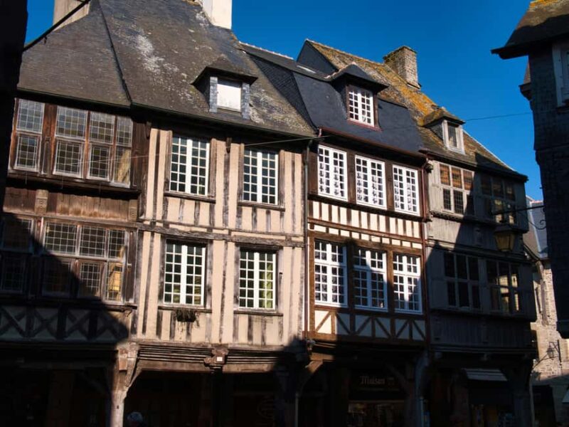 Dinan: Private Guided Walking Tour - Strolling Along Dinan’s Well-Preserved Medieval Ramparts