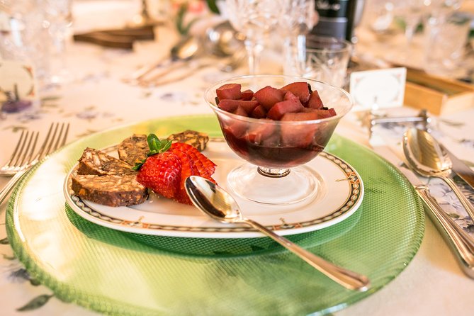 Dining Experience at a local's Home in Martina Franca with Show Cooking - Key Points