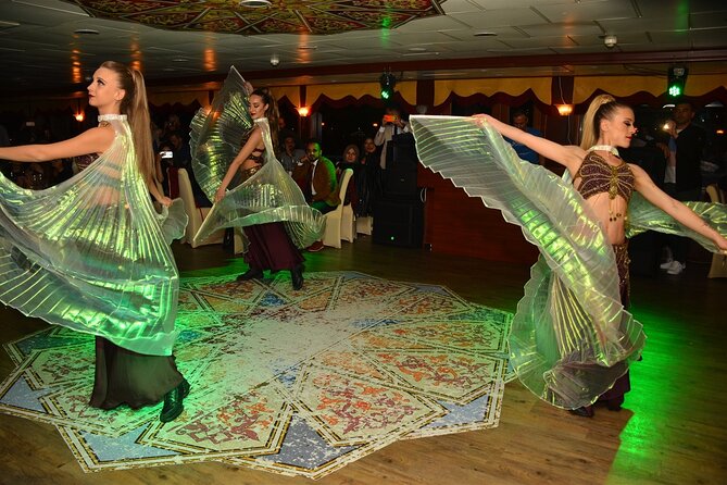 Dinner Cruise on Bosphorus - Group Size and Atmosphere