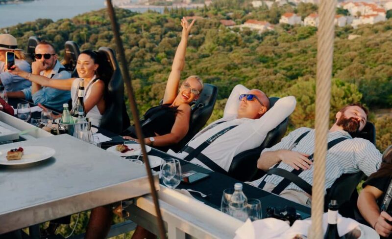 Dinner in the Sky Dubrovnik - Entertainment and Atmosphere in the Sky
