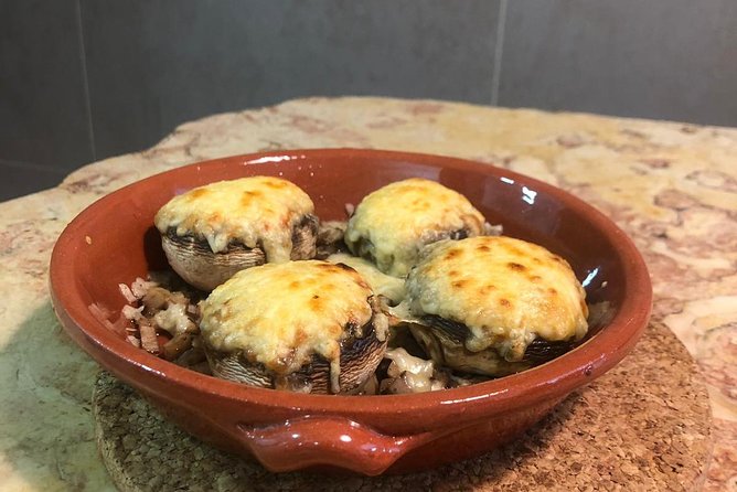 DINNER OR TAPAS in a Poruguese Home - Who Will Truly Appreciate This Experience