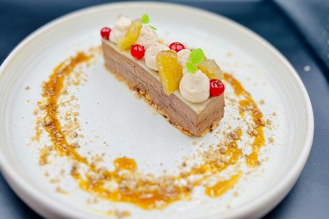 Dinner Show Opera Bel Canto Neuilly sur Seine - Porte Maillot - An Unforgettable Evening of Opera and French Cuisine in Neuilly-sur-Seine