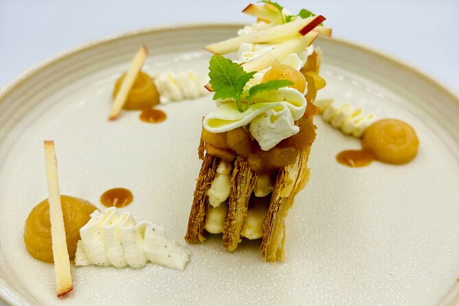 Dinner Show Opera Bel Canto Neuilly sur Seine - Porte Maillot - The Experience of Dining Among the Performers