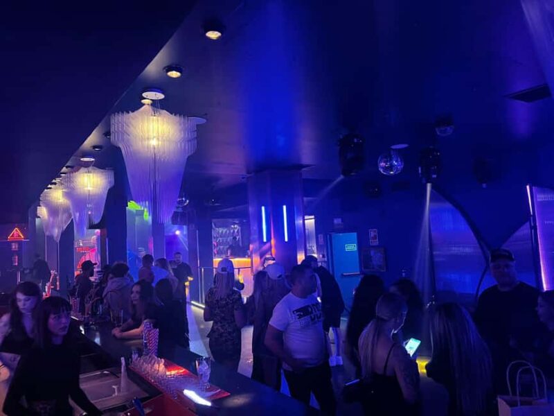 Disco night at Samsara, calle de la Cruz, 7, Madrid - Key Points