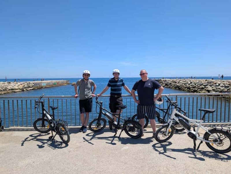 Discover Barcelona effortlessly without walking (bikes, scooters...) - Key Points