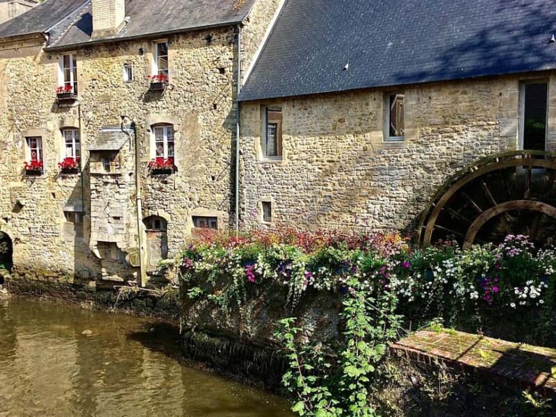 Discover Bayeux: A Private Walking Tour With Local Guide - Exploring the Cobblestone Streets of Old Bayeux