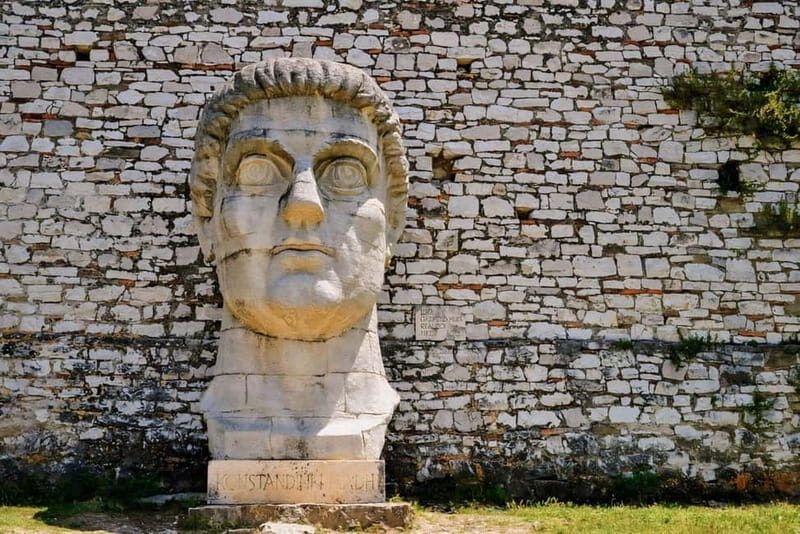 "Discover Berat: Explore By Walking" - The Sum Up