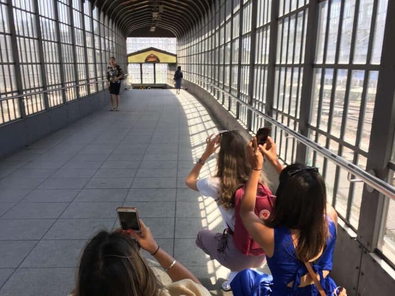 Discover Berlin Underground through Mobile Photography - Key Points