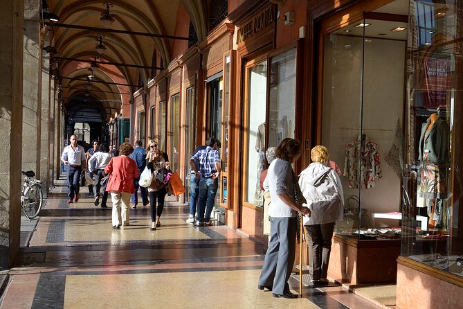 Discover Bologna an amazing city - Piazza Santo Stefano and the Seven Churches Complex
