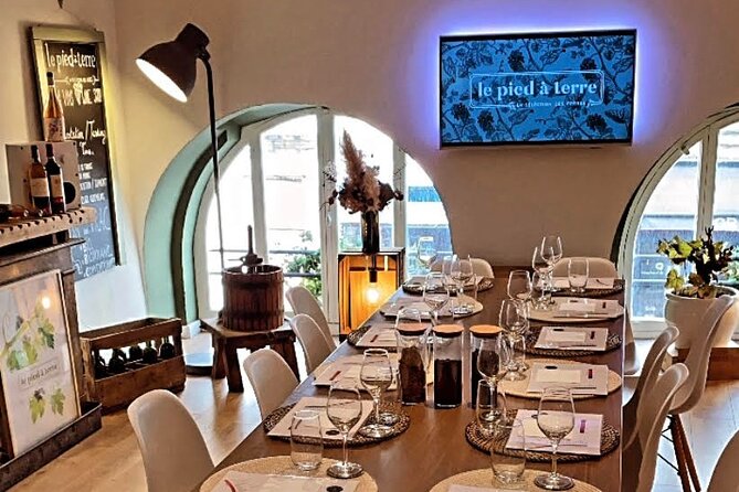 Discover Bordeaux vineyard : special wine tasting with two cellar men brothers - What Makes This Tour Stand Out?