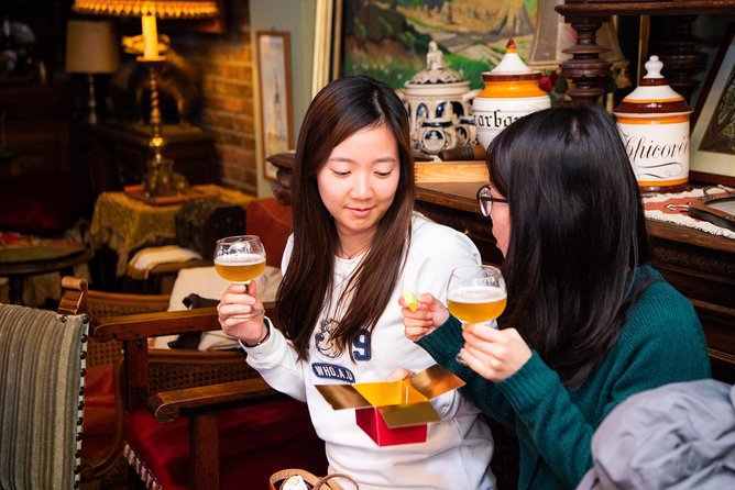 Discover Brussels beer world with a chocolate pairing by a young local - Experience Brussels’ Beer and Chocolate Scene with a Young Local Guide