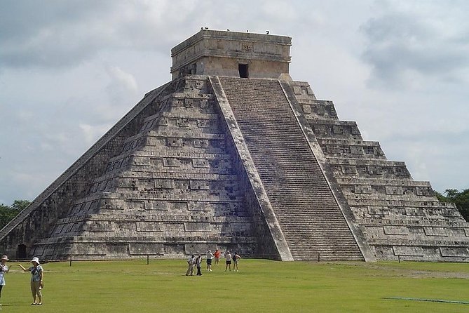 Discover Cancun: City Tour, Culture & Shopping in One Day - Discover Cancuns Iconic Sites and Local Markets