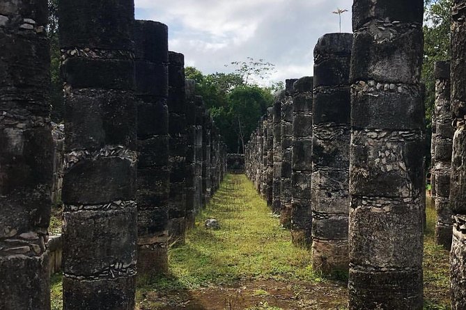 Discover Chichen Itza Ruins: Delicious Buffet & Swim in 2 Cenotes - Swimming in the Cenote Ik Kil: Natures Spectacle