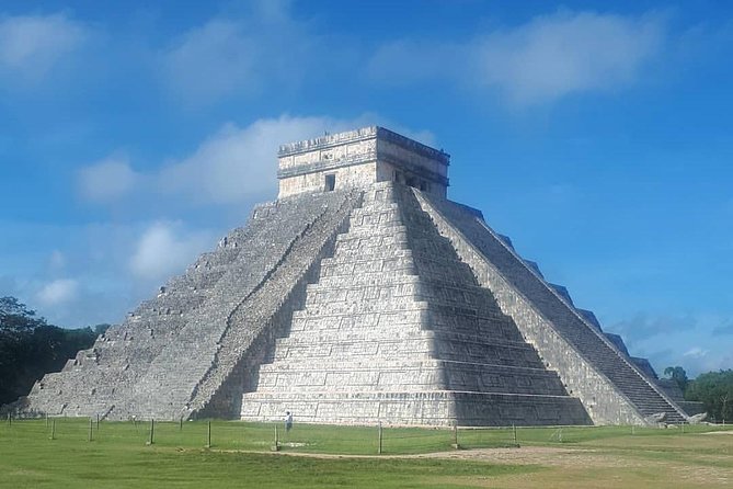 Discover Chichen Itza Ruins: Delicious Buffet & Swim in 2 Cenotes - Cultural Stop in Valladolid: The Colonial Town