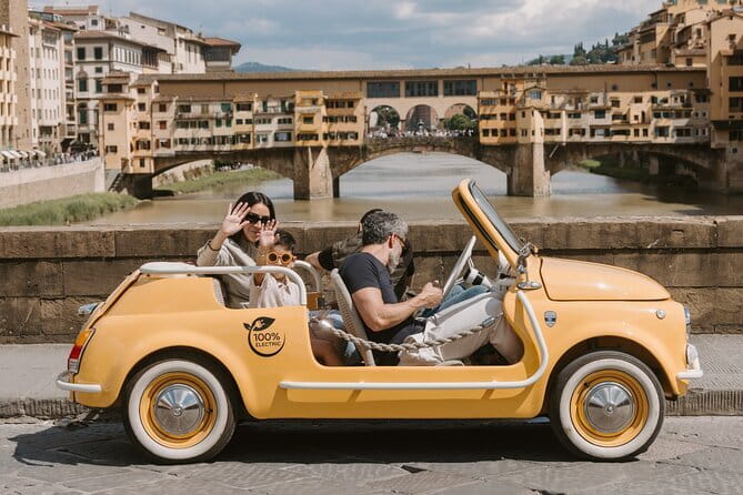 Discover Florence city center on e-cabriot fiat 500 - Visiting Florence’s Iconic Landmarks in Style